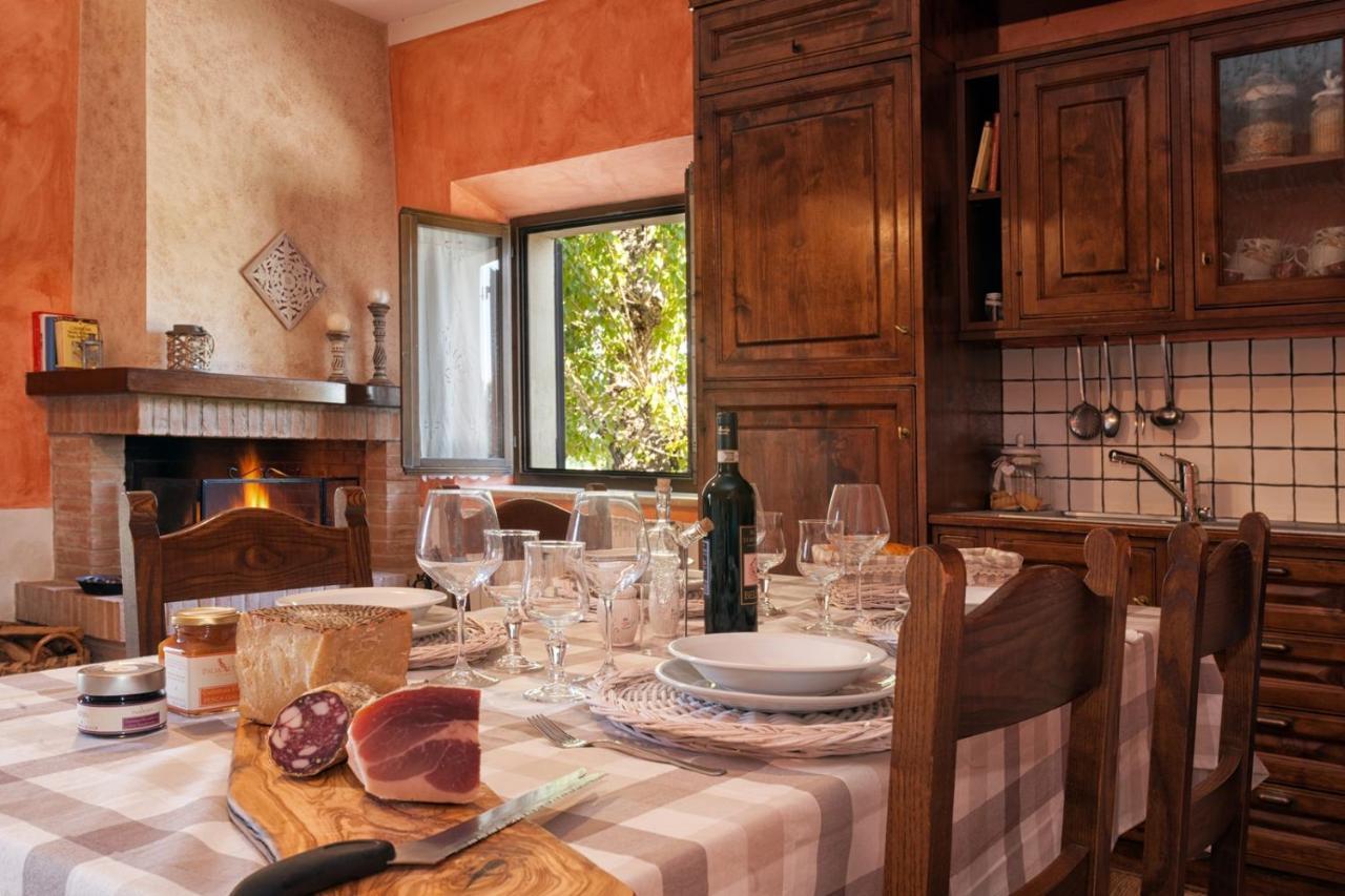 Agriturismo San Marcello Castiglione dʼOrcia Eksteriør bilde